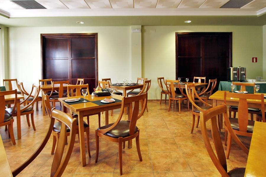 Hotel Puerta De Javalambre La Puebla De Valverde Buitenkant foto