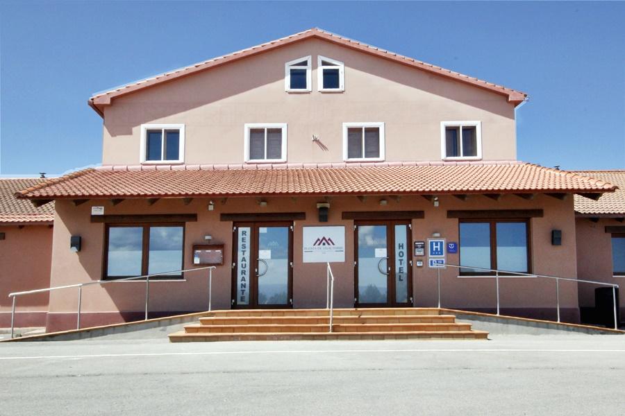 Hotel Puerta De Javalambre La Puebla De Valverde Buitenkant foto